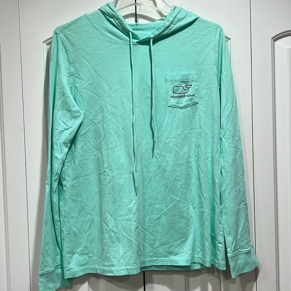 Vineyard Vines Women’s SS Hoodie Tee- Size M